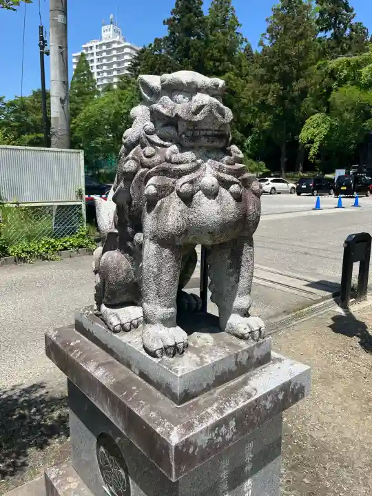 仙台東照宮の{uncategorized: "未分類", other: "その他", undefined: "問題あり", building: "その他建物", grave: "お墓", sacred_gate: "鳥居", guardian: "狛犬", statue: "像", buddha: "仏像", history: "歴史", nature: "自然", garden: "庭園", animal: "動物", pagoda: "塔", temizu: "手水舎", mountain_gate: "山門・神門", sanctuary: "本殿・本堂", subordinate: "末社・摂社", art: "芸術", scenery: "景色", jizo: "地蔵", ema: "絵馬", goshuin: "御朱印", omikuji: "おみくじ", items: "授与品その他", amulet: "お守り", goshuincho: "御朱印帳", eats: "食事", festival: "お祭り", votive_dance: "神楽", shichigosan: "七五三参", wedding: "結婚式", experience: "体験その他", initially: "初詣", around: "周辺", anti_infection: "感染症対策"}