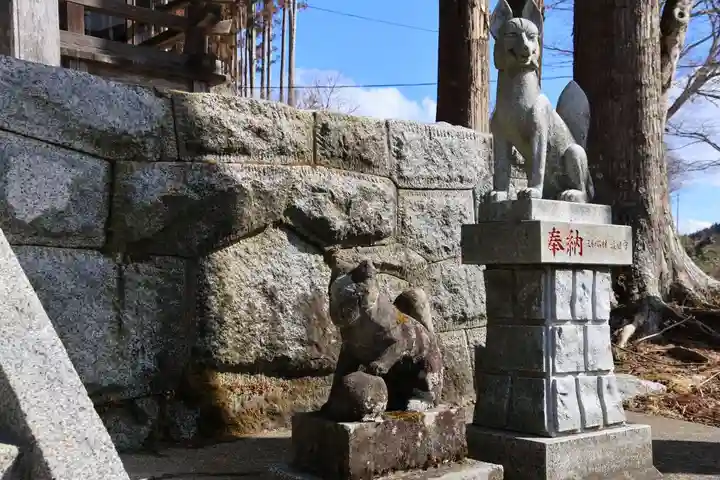 三坂稲荷神社の狛犬