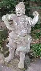 霧島岑神社の像