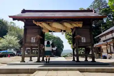 揖夜神社の山門・神門