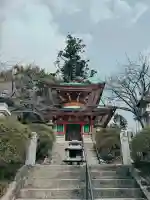 鞍馬寺の{uncategorized: "未分類", other: "その他", undefined: "問題あり", building: "その他建物", grave: "お墓", sacred_gate: "鳥居", guardian: "狛犬", statue: "像", buddha: "仏像", history: "歴史", nature: "自然", garden: "庭園", animal: "動物", pagoda: "塔", temizu: "手水舎", mountain_gate: "山門・神門", sanctuary: "本殿・本堂", subordinate: "末社・摂社", art: "芸術", scenery: "景色", jizo: "地蔵", ema: "絵馬", goshuin: "御朱印", omikuji: "おみくじ", items: "授与品その他", amulet: "お守り", goshuincho: "御朱印帳", eats: "食事", festival: "お祭り", votive_dance: "神楽", shichigosan: "七五三参", wedding: "結婚式", experience: "体験その他", initially: "初詣", around: "周辺", anti_infection: "感染症対策"}