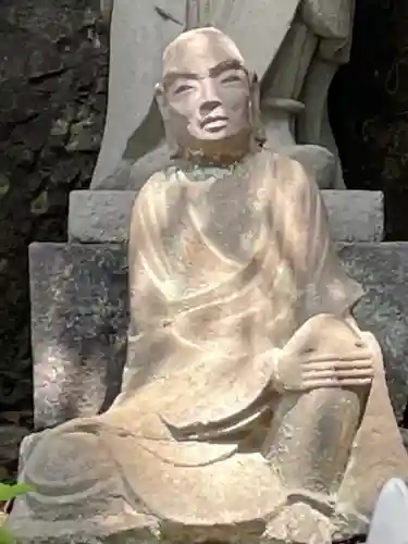 日本寺の{uncategorized: "未分類", other: "その他", undefined: "問題あり", building: "その他建物", grave: "お墓", sacred_gate: "鳥居", guardian: "狛犬", statue: "像", buddha: "仏像", history: "歴史", nature: "自然", garden: "庭園", animal: "動物", pagoda: "塔", temizu: "手水舎", mountain_gate: "山門・神門", sanctuary: "本殿・本堂", subordinate: "末社・摂社", art: "芸術", scenery: "景色", jizo: "地蔵", ema: "絵馬", goshuin: "御朱印", omikuji: "おみくじ", items: "授与品その他", amulet: "お守り", goshuincho: "御朱印帳", eats: "食事", festival: "お祭り", votive_dance: "神楽", shichigosan: "七五三参", wedding: "結婚式", experience: "体験その他", initially: "初詣", around: "周辺", anti_infection: "感染症対策"}