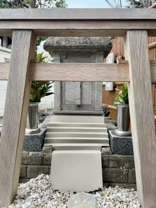 谷中冨士の{uncategorized: "未分類", other: "その他", undefined: "問題あり", building: "その他建物", grave: "お墓", sacred_gate: "鳥居", guardian: "狛犬", statue: "像", buddha: "仏像", history: "歴史", nature: "自然", garden: "庭園", animal: "動物", pagoda: "塔", temizu: "手水舎", mountain_gate: "山門・神門", sanctuary: "本殿・本堂", subordinate: "末社・摂社", art: "芸術", scenery: "景色", jizo: "地蔵", ema: "絵馬", goshuin: "御朱印", omikuji: "おみくじ", items: "授与品その他", amulet: "お守り", goshuincho: "御朱印帳", eats: "食事", festival: "お祭り", votive_dance: "神楽", shichigosan: "七五三参", wedding: "結婚式", experience: "体験その他", initially: "初詣", around: "周辺", anti_infection: "感染症対策"}