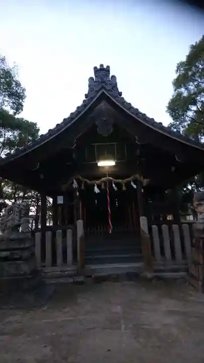 川曲神社(子生和町)の本殿・本堂