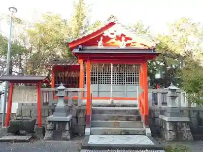 御陣屋稲荷神社の本殿
