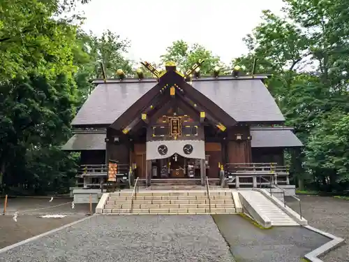 旭川神社の本殿