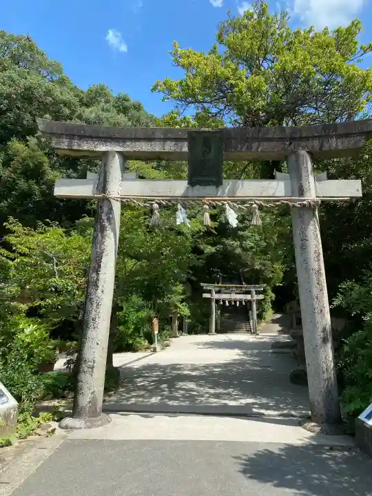 玉作湯神社の{uncategorized: "未分類", other: "その他", undefined: "問題あり", building: "その他建物", grave: "お墓", sacred_gate: "鳥居", guardian: "狛犬", statue: "像", buddha: "仏像", history: "歴史", nature: "自然", garden: "庭園", animal: "動物", pagoda: "塔", temizu: "手水舎", mountain_gate: "山門・神門", sanctuary: "本殿・本堂", subordinate: "末社・摂社", art: "芸術", scenery: "景色", jizo: "地蔵", ema: "絵馬", goshuin: "御朱印", omikuji: "おみくじ", items: "授与品その他", amulet: "お守り", goshuincho: "御朱印帳", eats: "食事", festival: "お祭り", votive_dance: "神楽", shichigosan: "七五三参", wedding: "結婚式", experience: "体験その他", initially: "初詣", around: "周辺", anti_infection: "感染症対策"}