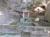 鷲尾神社(吉野町)の末社・摂社