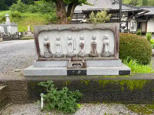 観音寺の地蔵