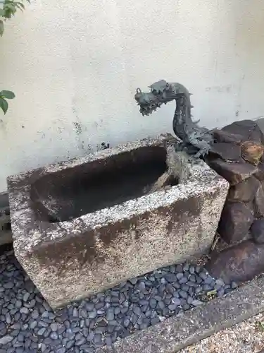 久證寺の手水舎