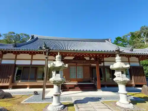 総持院の本殿・本堂