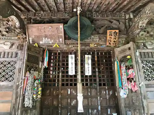 真福寺の本殿