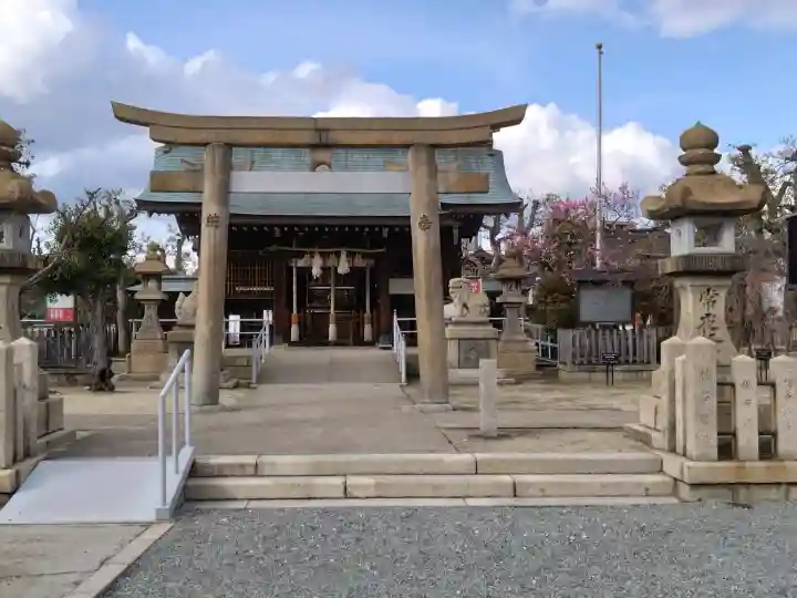 貴布禰神社の{uncategorized: "未分類", other: "その他", undefined: "問題あり", building: "その他建物", grave: "お墓", sacred_gate: "鳥居", guardian: "狛犬", statue: "像", buddha: "仏像", history: "歴史", nature: "自然", garden: "庭園", animal: "動物", pagoda: "塔", temizu: "手水舎", mountain_gate: "山門・神門", sanctuary: "本殿・本堂", subordinate: "末社・摂社", art: "芸術", scenery: "景色", jizo: "地蔵", ema: "絵馬", goshuin: "御朱印", omikuji: "おみくじ", items: "授与品その他", amulet: "お守り", goshuincho: "御朱印帳", eats: "食事", festival: "お祭り", votive_dance: "神楽", shichigosan: "七五三参", wedding: "結婚式", experience: "体験その他", initially: "初詣", around: "周辺", anti_infection: "感染症対策"}