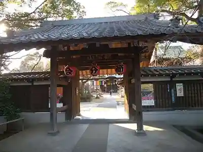 西明寺の山門・神門