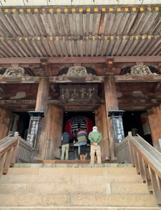 金峯山寺の{uncategorized: "未分類", other: "その他", undefined: "問題あり", building: "その他建物", grave: "お墓", sacred_gate: "鳥居", guardian: "狛犬", statue: "像", buddha: "仏像", history: "歴史", nature: "自然", garden: "庭園", animal: "動物", pagoda: "塔", temizu: "手水舎", mountain_gate: "山門・神門", sanctuary: "本殿・本堂", subordinate: "末社・摂社", art: "芸術", scenery: "景色", jizo: "地蔵", ema: "絵馬", goshuin: "御朱印", omikuji: "おみくじ", items: "授与品その他", amulet: "お守り", goshuincho: "御朱印帳", eats: "食事", festival: "お祭り", votive_dance: "神楽", shichigosan: "七五三参", wedding: "結婚式", experience: "体験その他", initially: "初詣", around: "周辺", anti_infection: "感染症対策"}