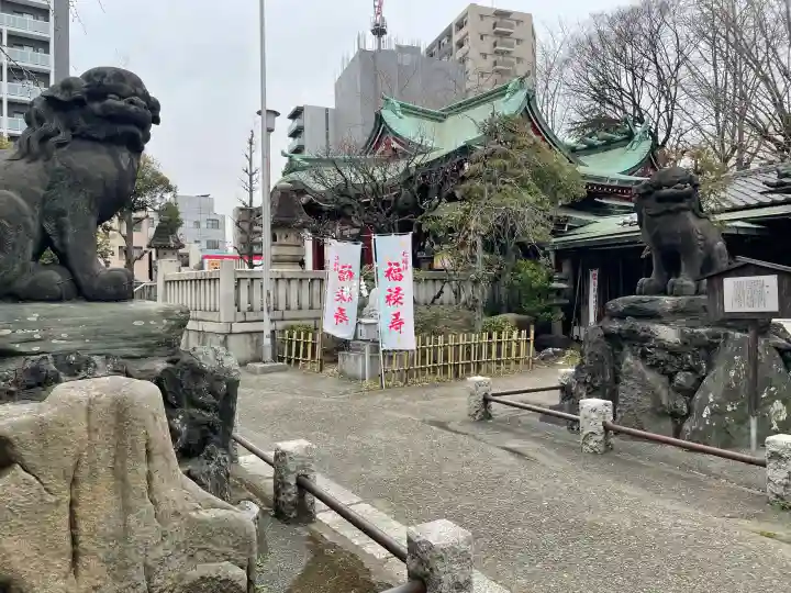 河原町稲荷神社の{uncategorized: "未分類", other: "その他", undefined: "問題あり", building: "その他建物", grave: "お墓", sacred_gate: "鳥居", guardian: "狛犬", statue: "像", buddha: "仏像", history: "歴史", nature: "自然", garden: "庭園", animal: "動物", pagoda: "塔", temizu: "手水舎", mountain_gate: "山門・神門", sanctuary: "本殿・本堂", subordinate: "末社・摂社", art: "芸術", scenery: "景色", jizo: "地蔵", ema: "絵馬", goshuin: "御朱印", omikuji: "おみくじ", items: "授与品その他", amulet: "お守り", goshuincho: "御朱印帳", eats: "食事", festival: "お祭り", votive_dance: "神楽", shichigosan: "七五三参", wedding: "結婚式", experience: "体験その他", initially: "初詣", around: "周辺", anti_infection: "感染症対策"}