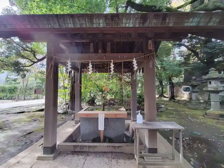 赤坂氷川神社の手水舎