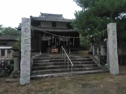 日霊神社の建物その他