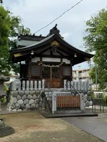 八龍社(福徳町)の{uncategorized: "未分類", other: "その他", undefined: "問題あり", building: "その他建物", grave: "お墓", sacred_gate: "鳥居", guardian: "狛犬", statue: "像", buddha: "仏像", history: "歴史", nature: "自然", garden: "庭園", animal: "動物", pagoda: "塔", temizu: "手水舎", mountain_gate: "山門・神門", sanctuary: "本殿・本堂", subordinate: "末社・摂社", art: "芸術", scenery: "景色", jizo: "地蔵", ema: "絵馬", goshuin: "御朱印", omikuji: "おみくじ", items: "授与品その他", amulet: "お守り", goshuincho: "御朱印帳", eats: "食事", festival: "お祭り", votive_dance: "神楽", shichigosan: "七五三参", wedding: "結婚式", experience: "体験その他", initially: "初詣", around: "周辺", anti_infection: "感染症対策"}