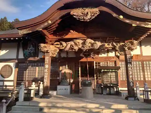 野坂寺の本殿・本堂