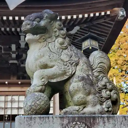 田村神社の狛犬