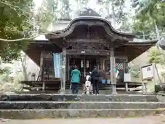 真福寺の本殿