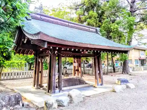 白山比売神社の手水舎