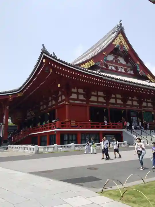 浅草寺の本殿・本堂