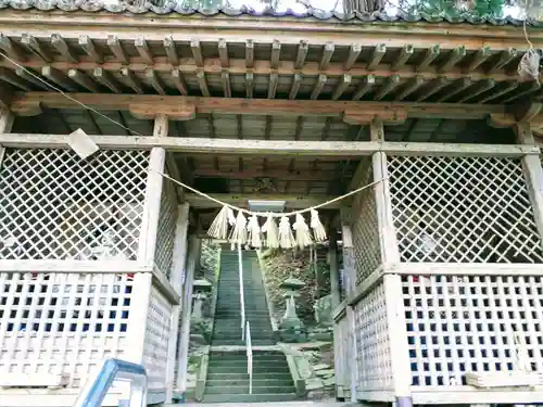 興田神社の山門・神門