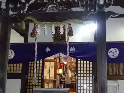 八幡神社の本殿・本堂