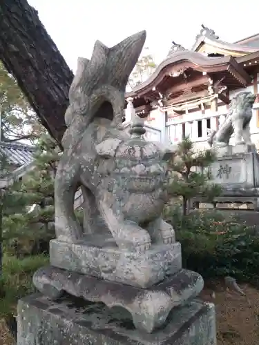 鶴崎神社の狛犬