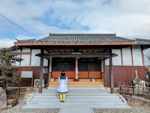 長福寺の本殿