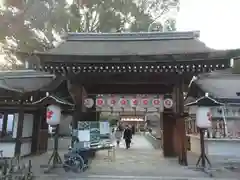 平野神社の山門