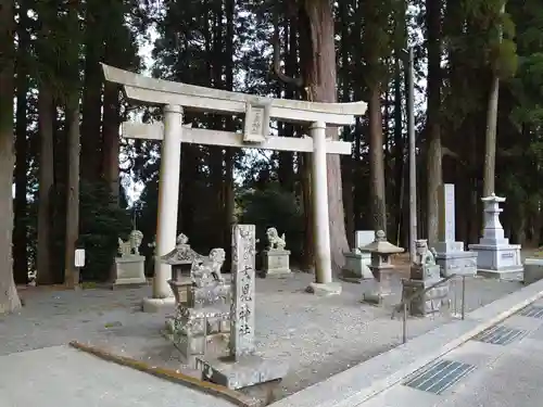 草部吉見神社の鳥居