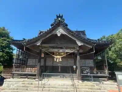 櫟原神社の{uncategorized: "未分類", other: "その他", undefined: "問題あり", building: "その他建物", grave: "お墓", sacred_gate: "鳥居", guardian: "狛犬", statue: "像", buddha: "仏像", history: "歴史", nature: "自然", garden: "庭園", animal: "動物", pagoda: "塔", temizu: "手水舎", mountain_gate: "山門・神門", sanctuary: "本殿・本堂", subordinate: "末社・摂社", art: "芸術", scenery: "景色", jizo: "地蔵", ema: "絵馬", goshuin: "御朱印", omikuji: "おみくじ", items: "授与品その他", amulet: "お守り", goshuincho: "御朱印帳", eats: "食事", festival: "お祭り", votive_dance: "神楽", shichigosan: "七五三参", wedding: "結婚式", experience: "体験その他", initially: "初詣", around: "周辺", anti_infection: "感染症対策"}