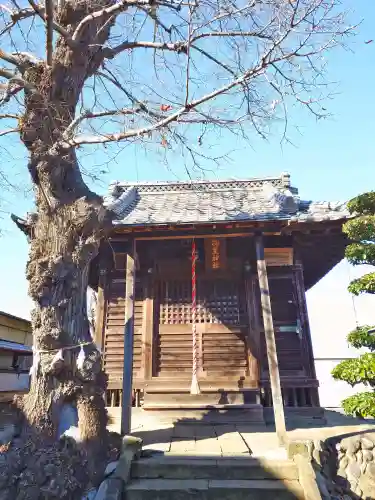 羽黒神社の{uncategorized: "未分類", other: "その他", undefined: "問題あり", building: "その他建物", grave: "お墓", sacred_gate: "鳥居", guardian: "狛犬", statue: "像", buddha: "仏像", history: "歴史", nature: "自然", garden: "庭園", animal: "動物", pagoda: "塔", temizu: "手水舎", mountain_gate: "山門・神門", sanctuary: "本殿・本堂", subordinate: "末社・摂社", art: "芸術", scenery: "景色", jizo: "地蔵", ema: "絵馬", goshuin: "御朱印", omikuji: "おみくじ", items: "授与品その他", amulet: "お守り", goshuincho: "御朱印帳", eats: "食事", festival: "お祭り", votive_dance: "神楽", shichigosan: "七五三参", wedding: "結婚式", experience: "体験その他", initially: "初詣", around: "周辺", anti_infection: "感染症対策"}
