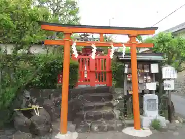 比賣神社(旧比賣塚)の鳥居
