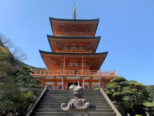 青岸渡寺の塔