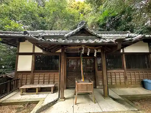都祁山口神社の本殿・本堂