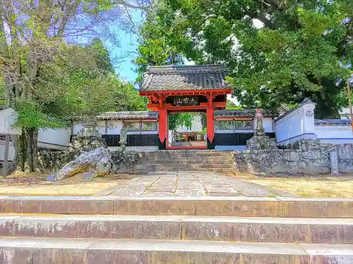 西明寺の山門・神門