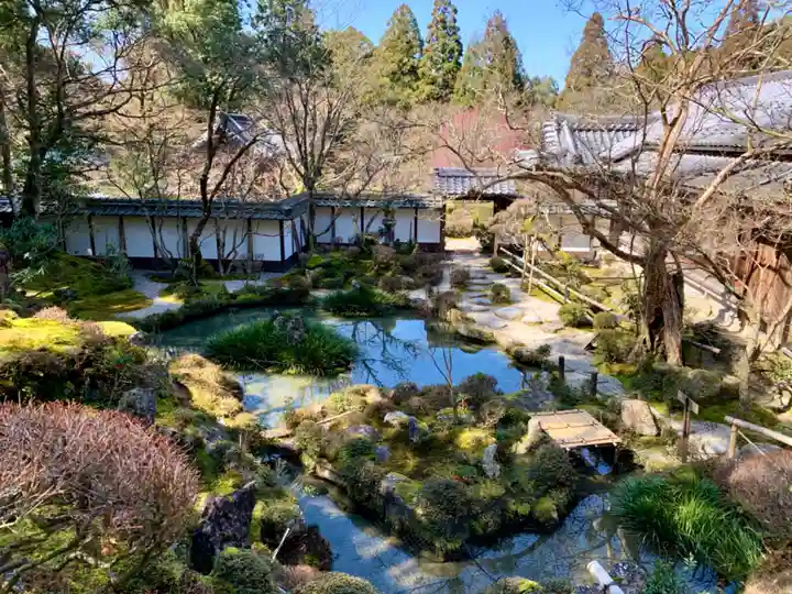 西明寺の庭園