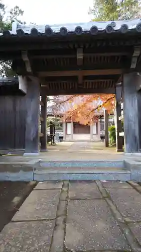 大聖院の山門・神門