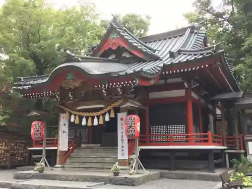 山中諏訪神社の本殿