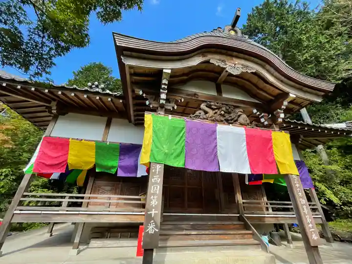 鏑射寺の本殿・本堂