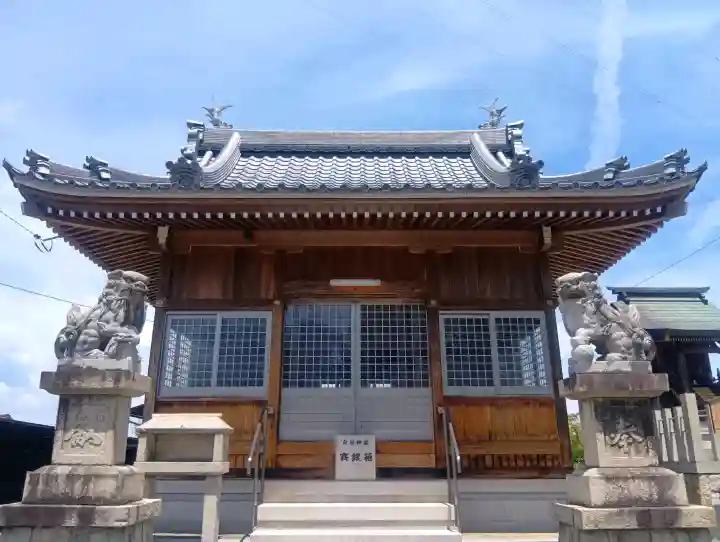 白髭神社の{uncategorized: "未分類", other: "その他", undefined: "問題あり", building: "その他建物", grave: "お墓", sacred_gate: "鳥居", guardian: "狛犬", statue: "像", buddha: "仏像", history: "歴史", nature: "自然", garden: "庭園", animal: "動物", pagoda: "塔", temizu: "手水舎", mountain_gate: "山門・神門", sanctuary: "本殿・本堂", subordinate: "末社・摂社", art: "芸術", scenery: "景色", jizo: "地蔵", ema: "絵馬", goshuin: "御朱印", omikuji: "おみくじ", items: "授与品その他", amulet: "お守り", goshuincho: "御朱印帳", eats: "食事", festival: "お祭り", votive_dance: "神楽", shichigosan: "七五三参", wedding: "結婚式", experience: "体験その他", initially: "初詣", around: "周辺", anti_infection: "感染症対策"}