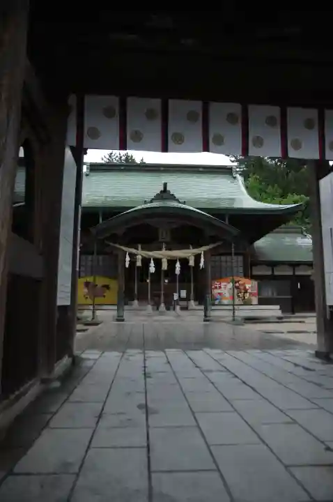 彦島八幡宮の{uncategorized: "未分類", other: "その他", undefined: "問題あり", building: "その他建物", grave: "お墓", sacred_gate: "鳥居", guardian: "狛犬", statue: "像", buddha: "仏像", history: "歴史", nature: "自然", garden: "庭園", animal: "動物", pagoda: "塔", temizu: "手水舎", mountain_gate: "山門・神門", sanctuary: "本殿・本堂", subordinate: "末社・摂社", art: "芸術", scenery: "景色", jizo: "地蔵", ema: "絵馬", goshuin: "御朱印", omikuji: "おみくじ", items: "授与品その他", amulet: "お守り", goshuincho: "御朱印帳", eats: "食事", festival: "お祭り", votive_dance: "神楽", shichigosan: "七五三参", wedding: "結婚式", experience: "体験その他", initially: "初詣", around: "周辺", anti_infection: "感染症対策"}