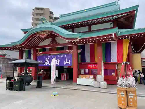 成田山横浜別院延命院の本殿・本堂