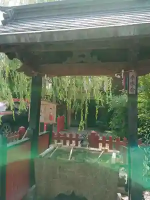 鴻神社の手水舎