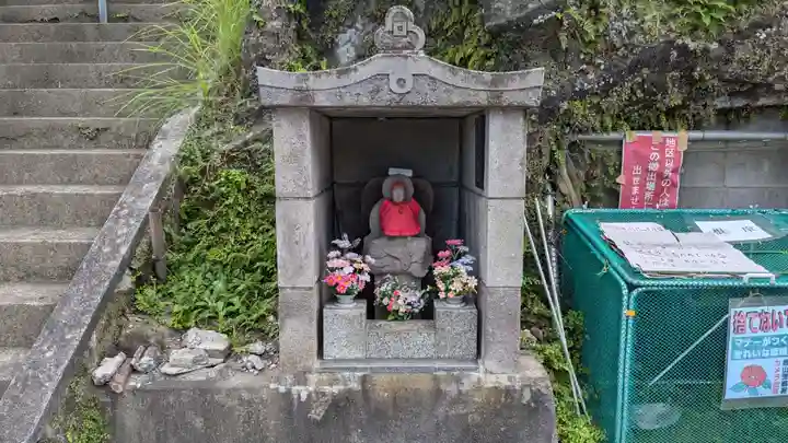 加麻土神社の地蔵
