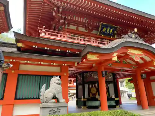 千葉神社の山門・神門